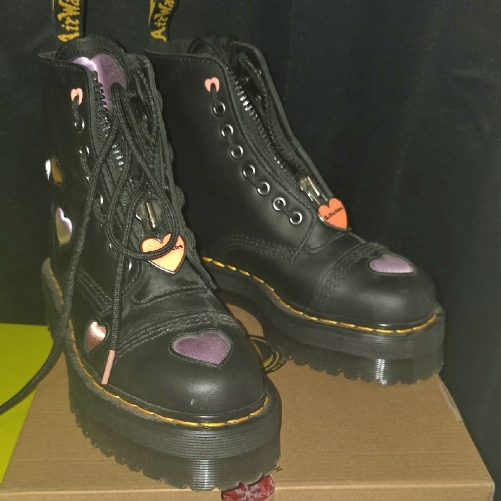 NWOT Dr. Martens Black and Purple Heart Accent Boots